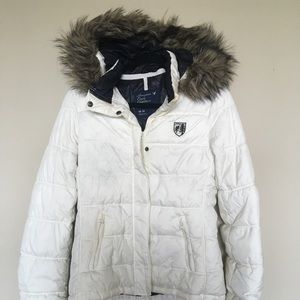 White puffer coat with removable faux fur hood